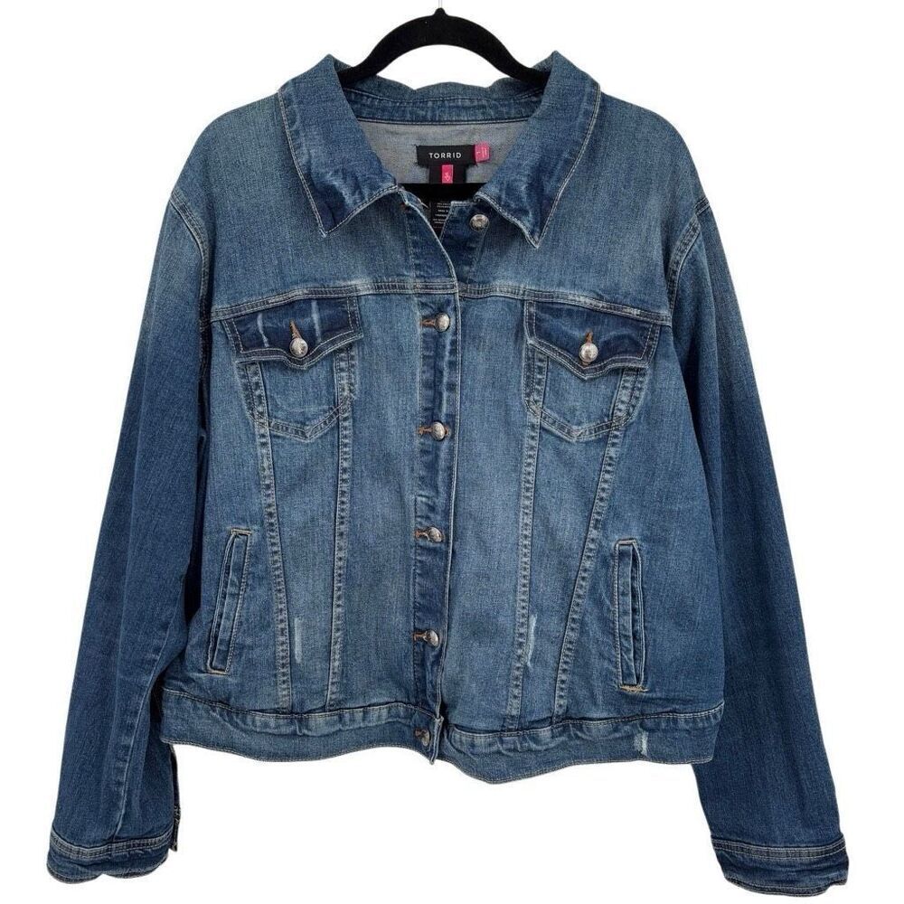 Torrid Lightly Distressed Denim Jean Trucker Jacket Blue Size‎ 1X